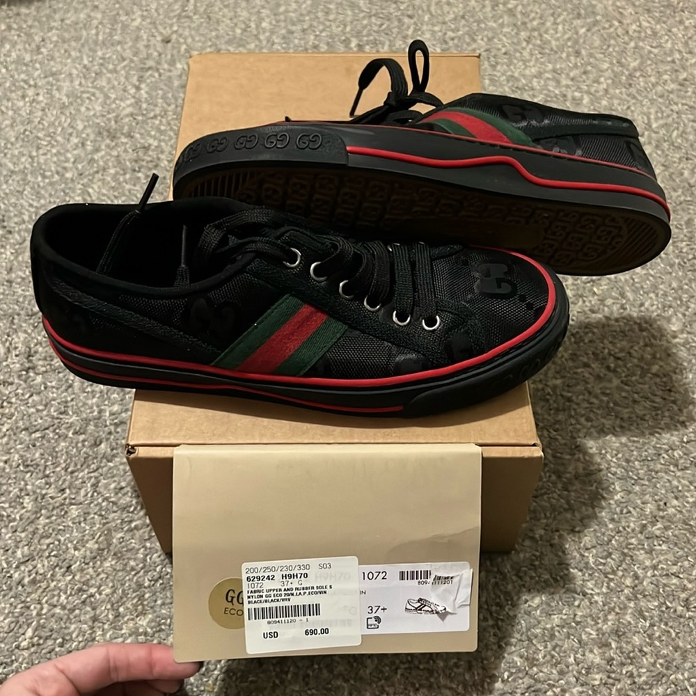 Gucci tennis shoes black size 37